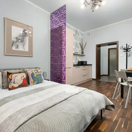 Apartment Tasteful Studio Near The Center In Poznan Golebia 3 By Heyrent